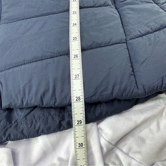 Patagonia Women's Dark Gray Puffer Jacket - Picture 6 of 7